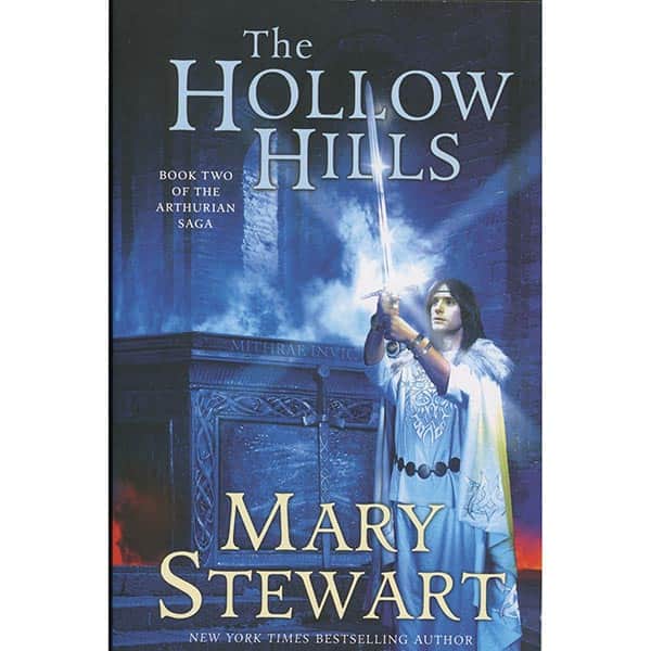The Hollow Hills (The Arthurian Saga Book 2)