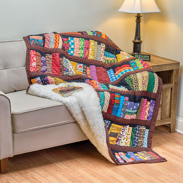 Product image for Bookshelf Patchwork Quilt