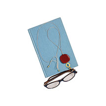 Product Image for Magnetic Eyewear Necklaces